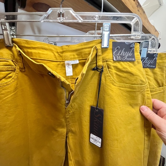 Women's Skinny Jeans in Mustard Yellow - Ethyl - Picture 10 of 16